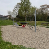 Bild vom Spielplatz anzeigen.