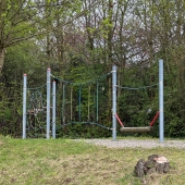 Bild vom Spielplatz anzeigen.