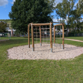 Bild vom Spielplatz anzeigen.
