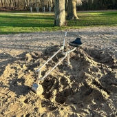 Bild vom Spielplatz anzeigen.
