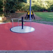 Bild vom Spielplatz anzeigen.