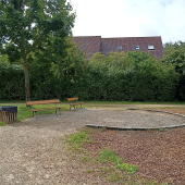 Bild vom Spielplatz anzeigen.