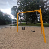 Bild vom Spielplatz anzeigen.