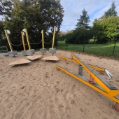 Bild vom Spielplatz anzeigen.