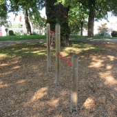 Bild vom Spielplatz anzeigen.