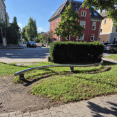 Bild vom Spielplatz anzeigen.