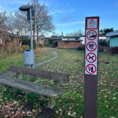 Bild vom Spielplatz anzeigen.