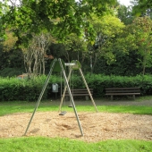 Bild vom Spielplatz anzeigen.