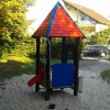 Bild vom Spielplatz anzeigen.