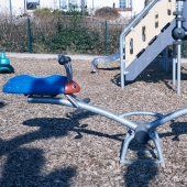 Bild vom Spielplatz anzeigen.