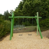 Bild vom Spielplatz anzeigen.