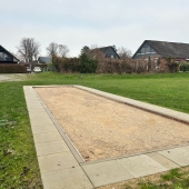 Bild vom Spielplatz anzeigen.