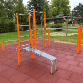 Bild vom Spielplatz anzeigen.