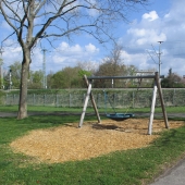 Bild vom Spielplatz anzeigen.