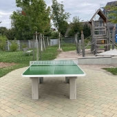 Bild vom Spielplatz anzeigen.