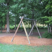 Bild vom Spielplatz anzeigen.