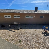 Bild vom Spielplatz anzeigen.