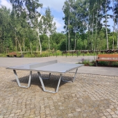 Bild vom Spielplatz anzeigen.