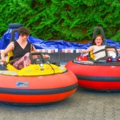 Bild vom Spielplatz anzeigen.