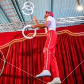 Bild vom Spielplatz anzeigen.