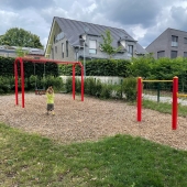 Bild vom Spielplatz anzeigen.
