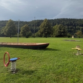 Bild vom Spielplatz anzeigen.