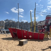 Bild vom Spielplatz anzeigen.