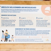 Bild vom Spielplatz anzeigen.