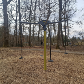 Bild vom Spielplatz anzeigen.