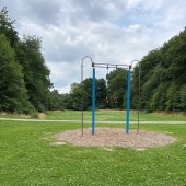 Bild vom Spielplatz anzeigen.