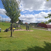 Bild vom Spielplatz anzeigen.