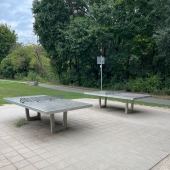 Bild vom Spielplatz anzeigen.