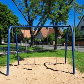 Bild vom Spielplatz anzeigen.