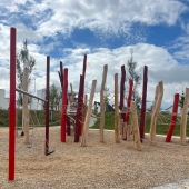 Bild vom Spielplatz anzeigen.
